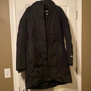 Black north face jacket